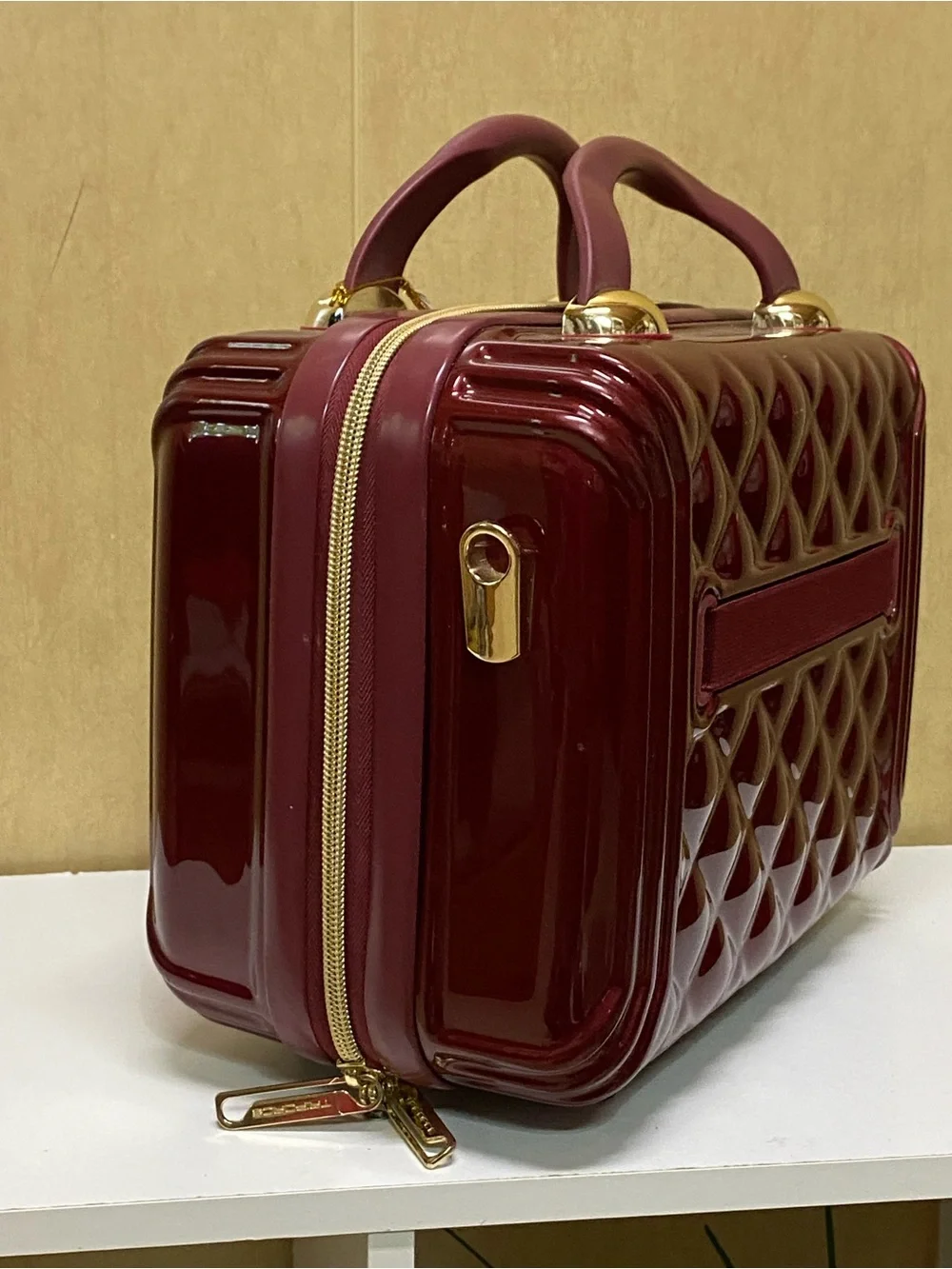 Triforce burgundy Hardside Beauty Case